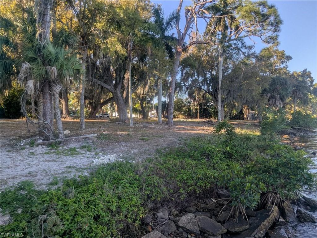 3541-3543 E Riverside Dr , Fort Myers, FL 33916 Photo