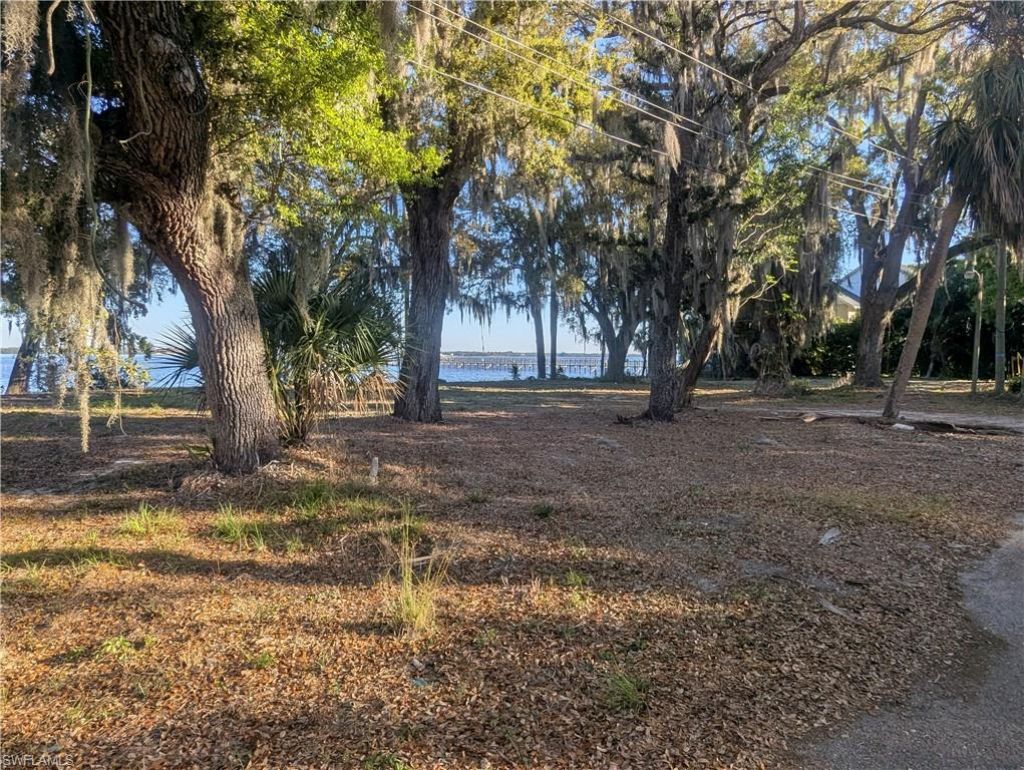 3541-3543 E Riverside Dr , Fort Myers, FL 33916 Photo