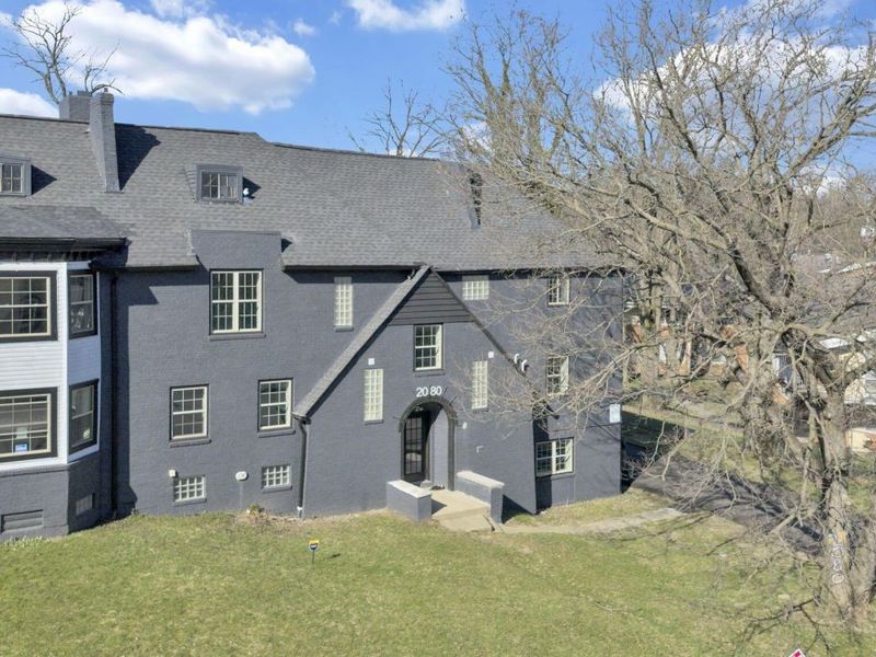 2080-2090 E 5th Avenue, Columbus, OH 43219 Photo 2