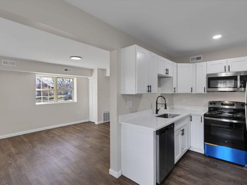 2080-2090 E 5th Avenue, Columbus, OH 43219 Photo 26