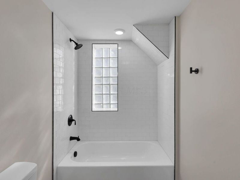 2080-2090 E 5th Avenue, Columbus, OH 43219 Photo 56