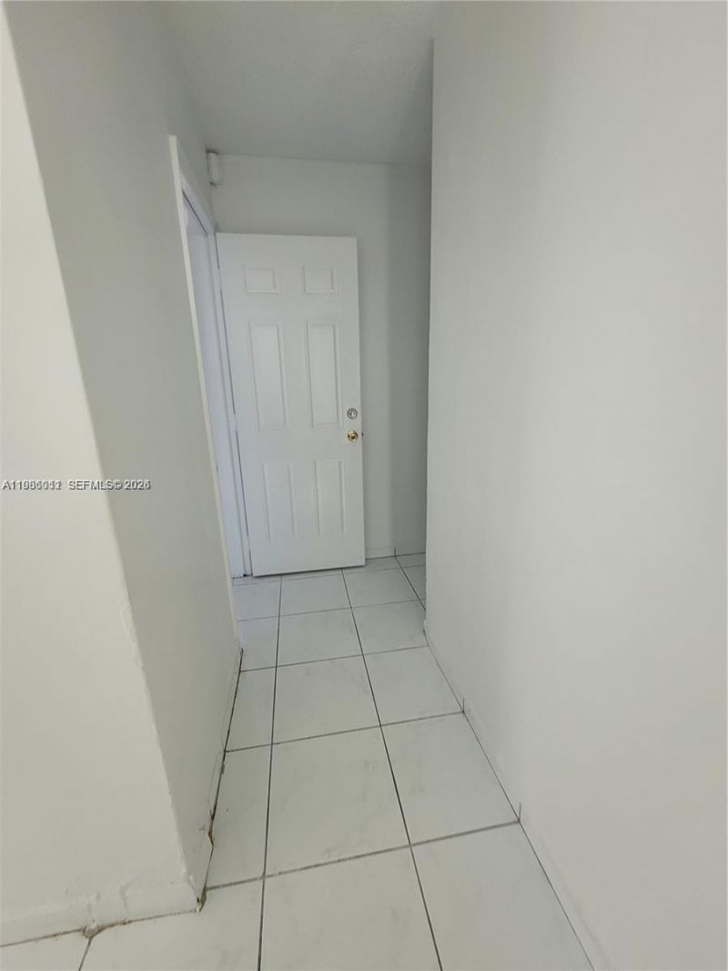 12305 SW 42nd St , Miami, FL 33175 Photo