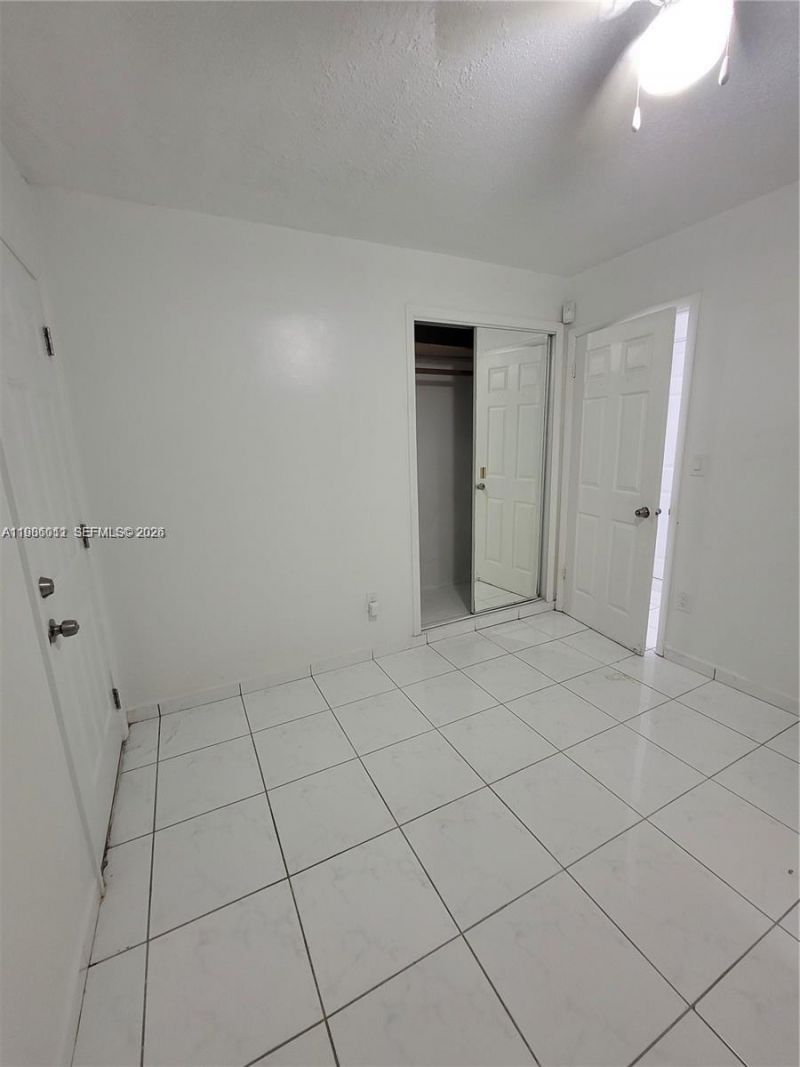 12305 SW 42nd St , Miami, FL 33175 Photo