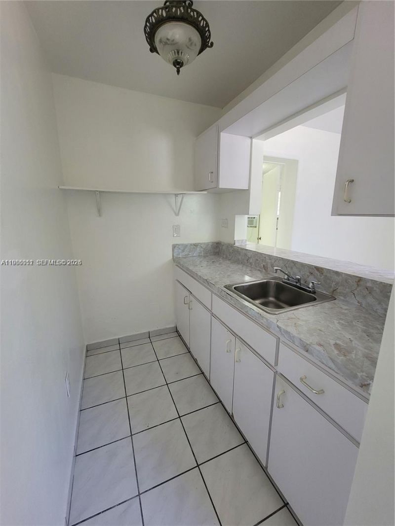 12305 SW 42nd St , Miami, FL 33175 Photo