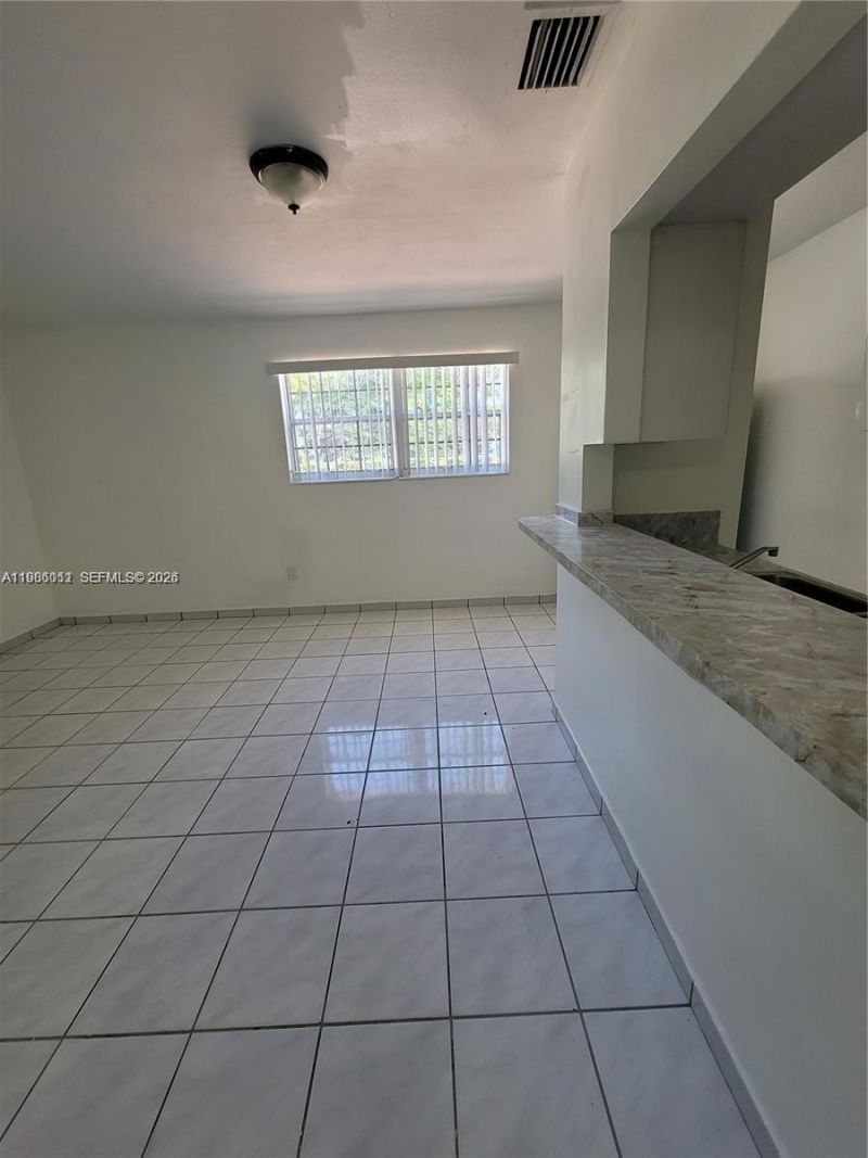 12305 SW 42nd St , Miami, FL 33175 Photo