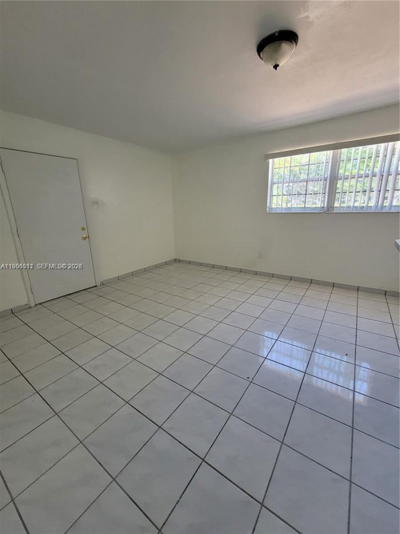 12305 SW 42nd St , Miami, FL 33175 Photo