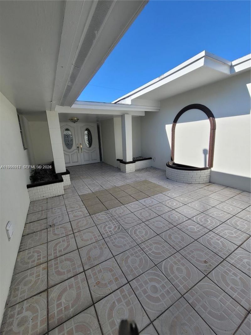 12305 SW 42nd St , Miami, FL 33175 Photo