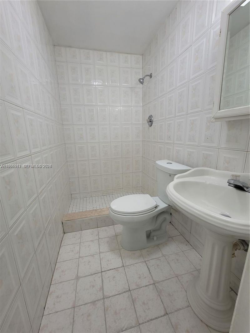 12305 SW 42nd St , Miami, FL 33175 Photo