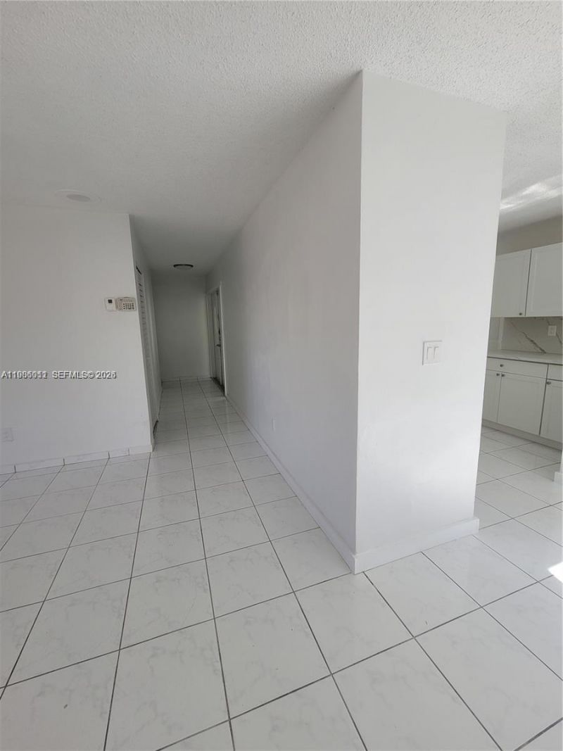 12305 SW 42nd St , Miami, FL 33175 Photo