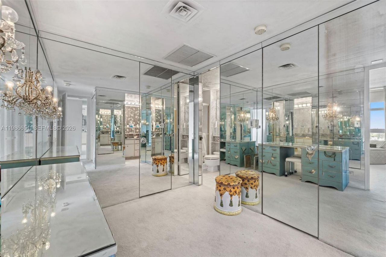 5055 Collins Ave , Unit 5M, Miami Beach, FL 33140 Photo