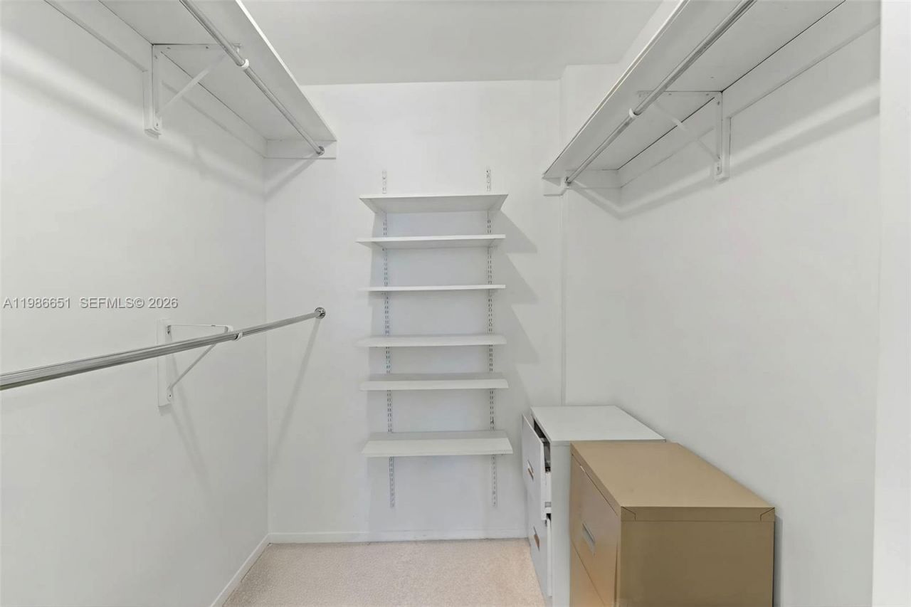 5055 Collins Ave, Unit 5M, Miami Beach, FL 33140 Photo