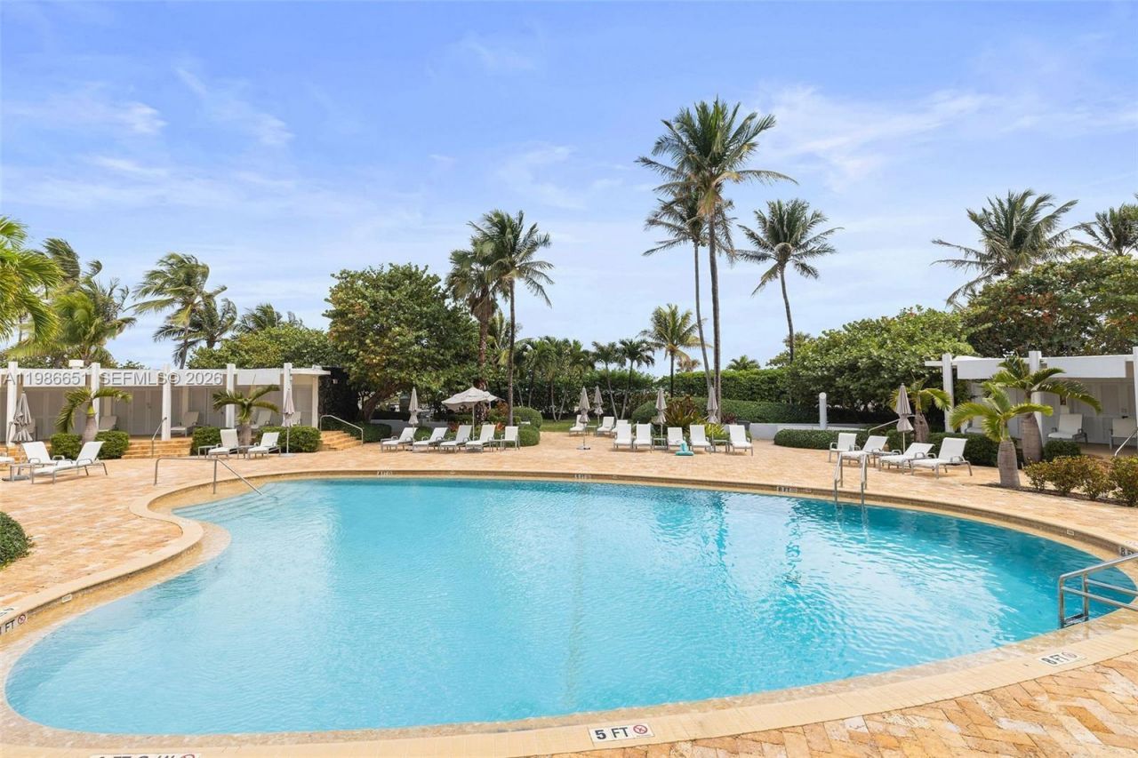 5055 Collins Ave , Unit 5M, Miami Beach, FL 33140 Photo