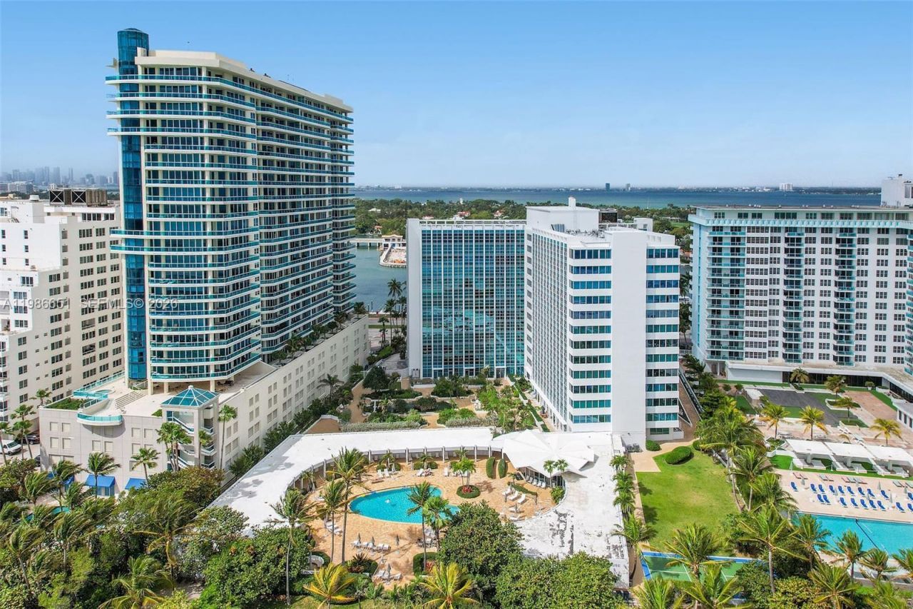 5055 Collins Ave , Unit 5M, Miami Beach, FL 33140 Photo