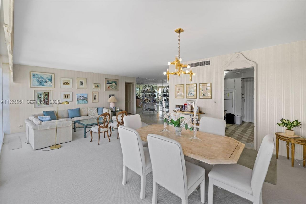 5055 Collins Ave , Unit 5M, Miami Beach, FL 33140 Photo