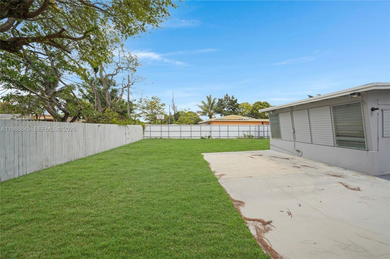 125 NW 121st St , North Miami, FL 33168 Photo