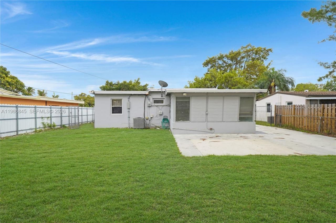 125 NW 121st St , North Miami, FL 33168 Photo