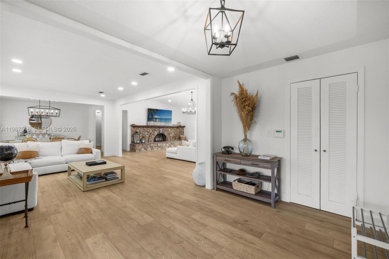 14615 SW 77th Ct , Palmetto Bay, FL 33158 Photo