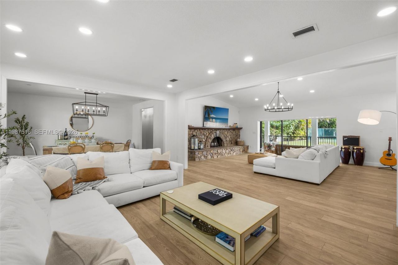 14615 SW 77th Ct , Palmetto Bay, FL 33158 Photo