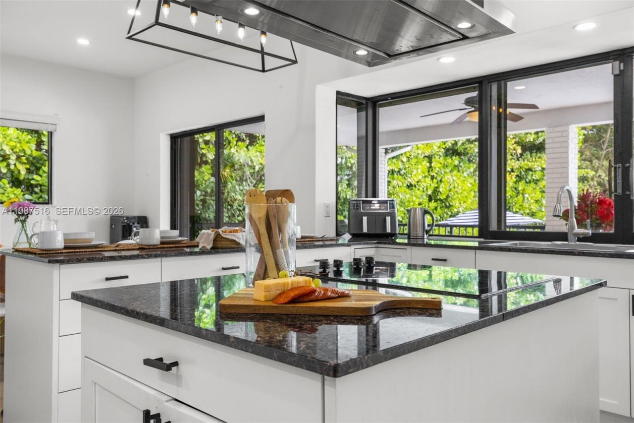 14615 SW 77th Ct , Palmetto Bay, FL 33158 Photo