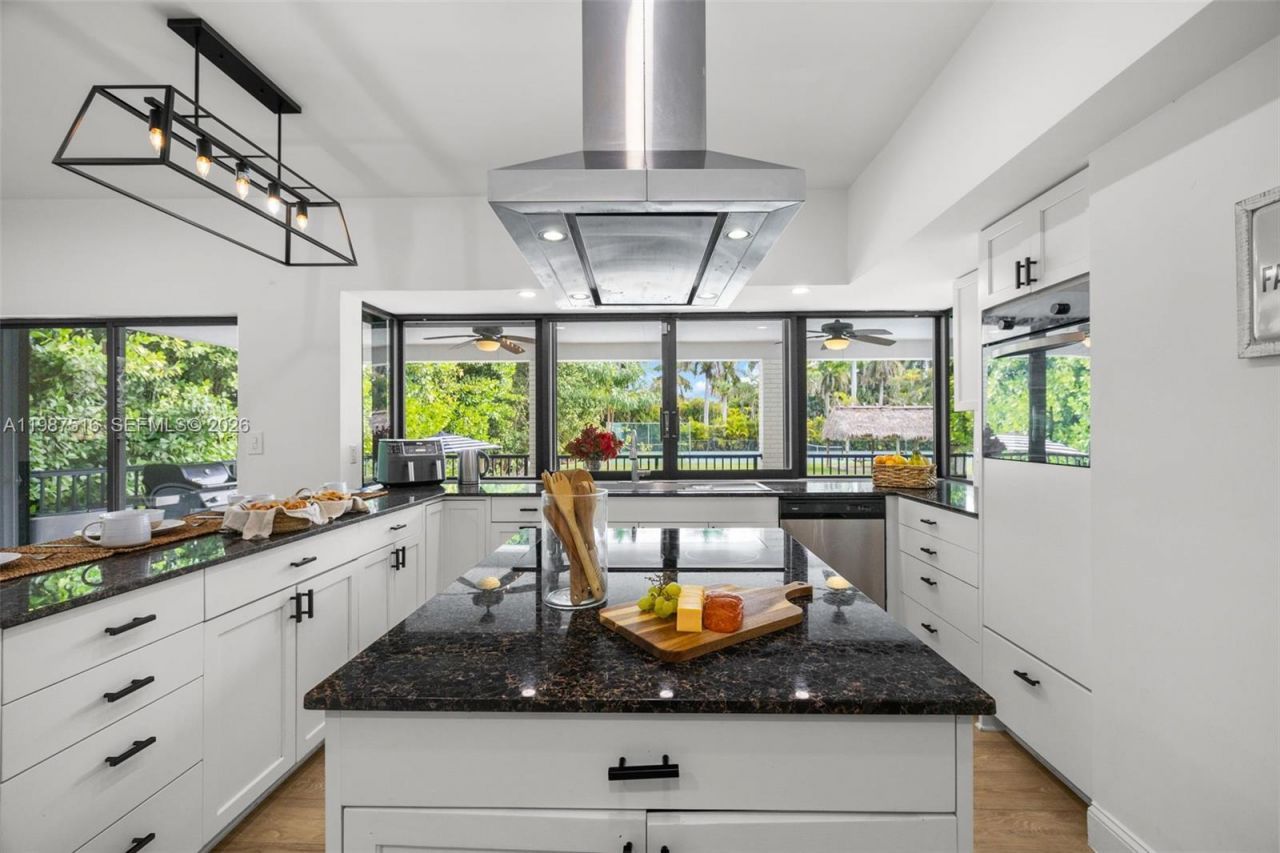 14615 SW 77th Ct , Palmetto Bay, FL 33158 Photo