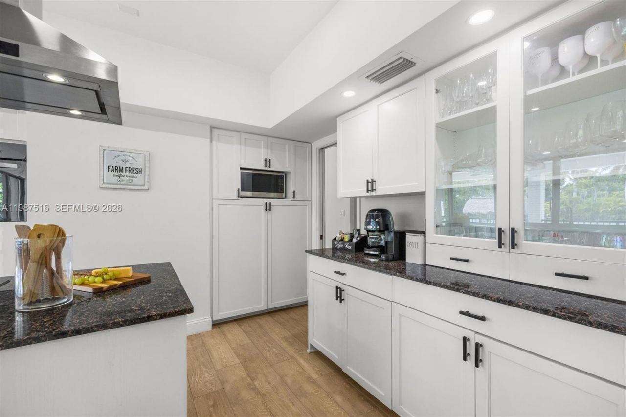 14615 SW 77th Ct , Palmetto Bay, FL 33158 Photo