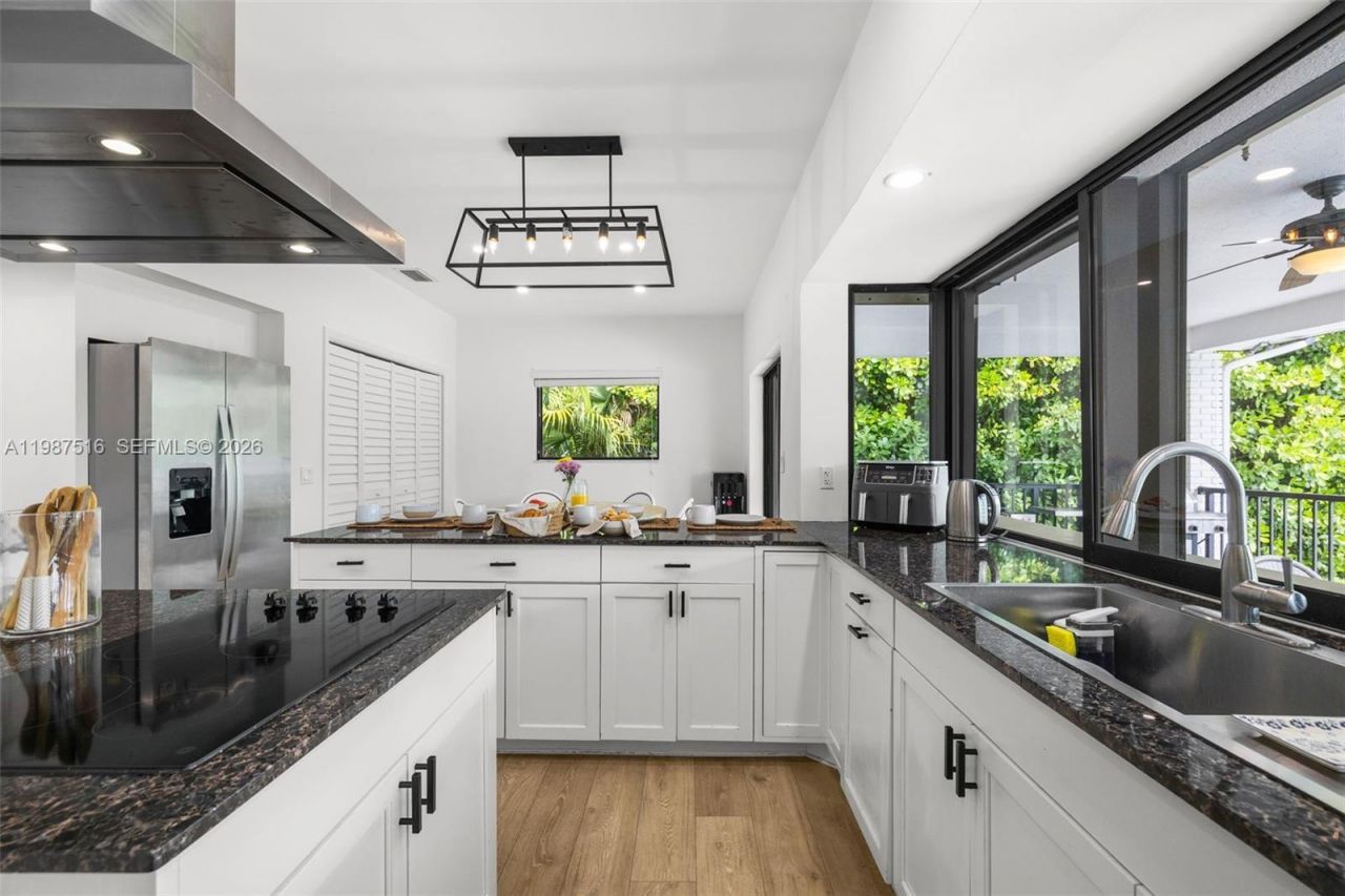 14615 SW 77th Ct , Palmetto Bay, FL 33158 Photo