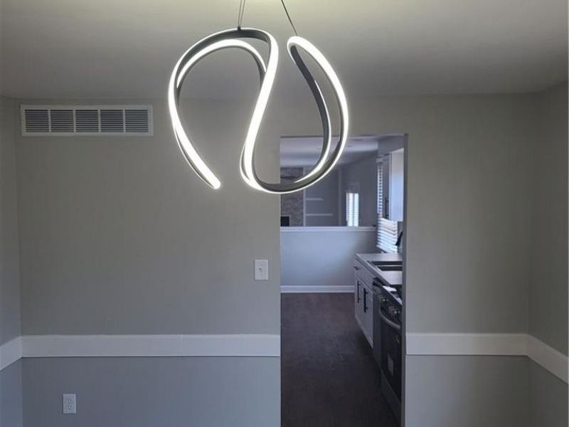 5550 Olive Tree Drive, Dayton, OH 45426 Photo 9