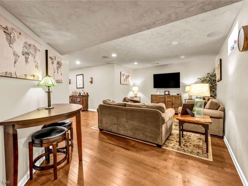 1920 Parkgate Avenue, Akron, OH 44320 Photo 12