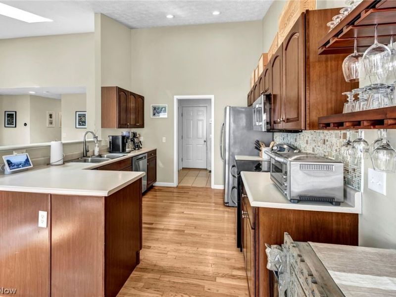 1920 Parkgate Avenue, Akron, OH 44320 Photo 13