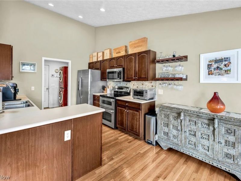 1920 Parkgate Avenue, Akron, OH 44320 Photo 14