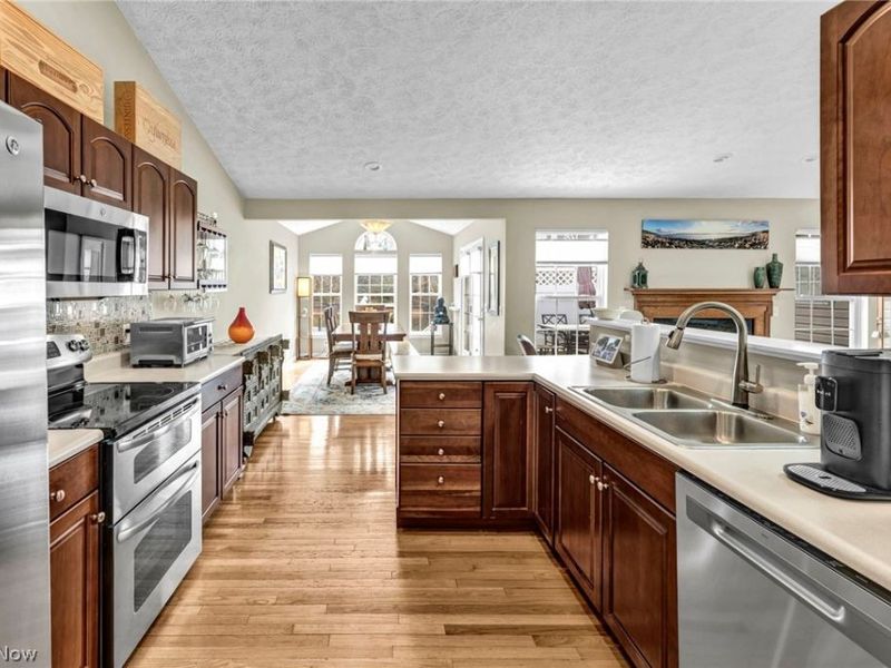 1920 Parkgate Avenue, Akron, OH 44320 Photo 16