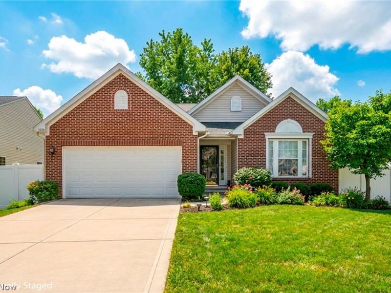 1920 Parkgate Avenue, Akron, OH 44320 Photo 3