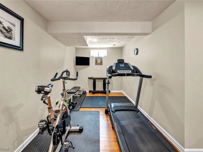 1920 Parkgate Avenue, Akron, OH 44320 Photo 42