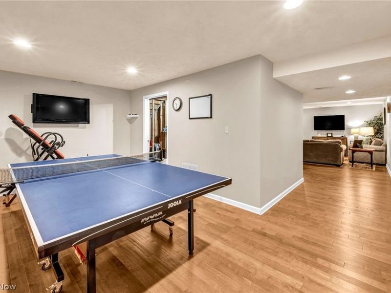 1920 Parkgate Avenue, Akron, OH 44320 Photo 45