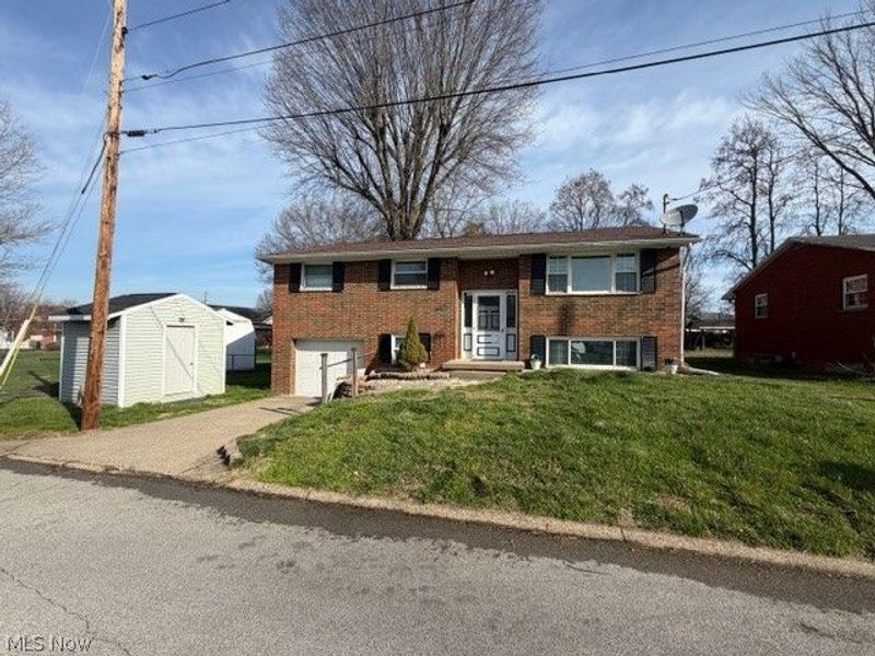 2111 Indiana Street, Parkersburg, WV 26101 Photo 2