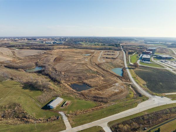 1690 88th Street , West Des Moines, IA 50266