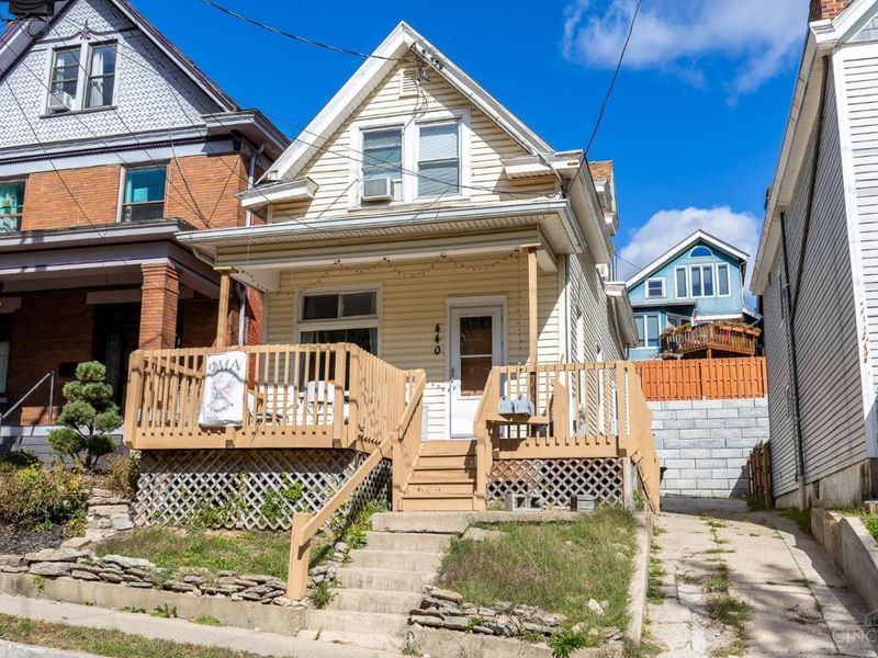 440 Warner Street, Cincinnati, OH 45219 Photo 1