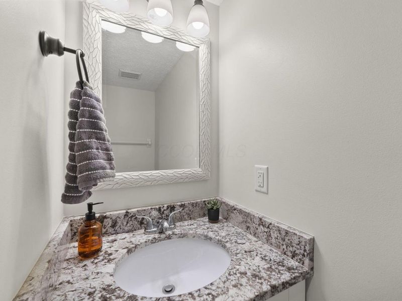 3921 Antrim Road, Columbus, OH 43221 Photo 19