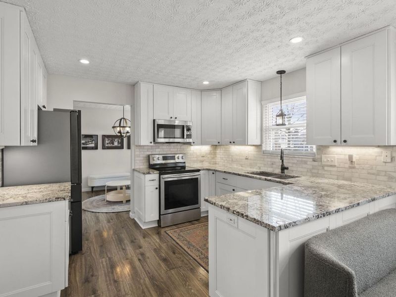 3921 Antrim Road, Columbus, OH 43221 Photo 6