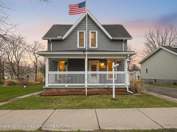 207 W Bellevue Street, Leslie, MI 49251