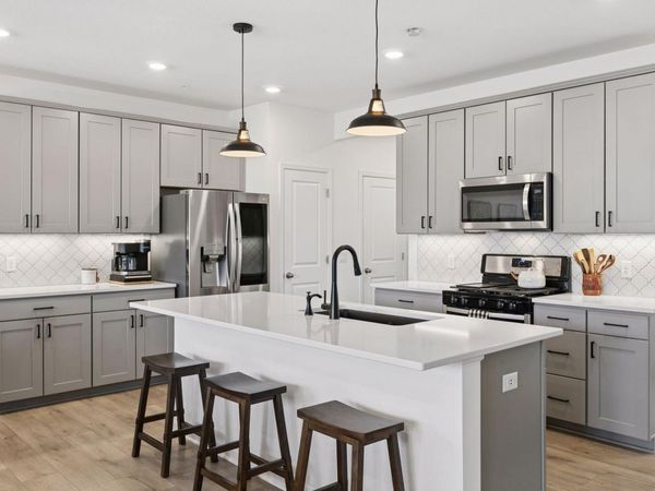 5346 94th Lane N, Brooklyn Park, MN 55443