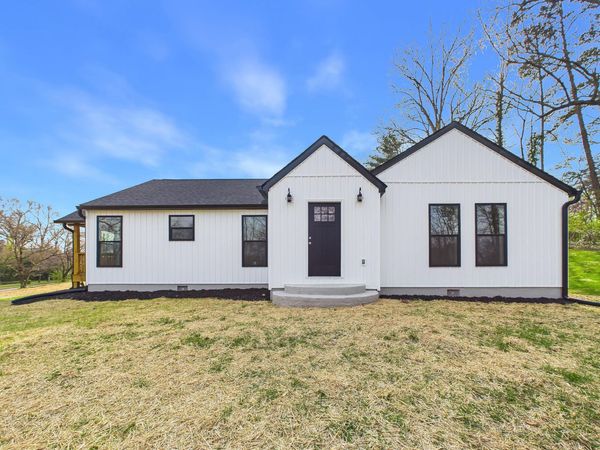 6 Shawnee Trail , Athens, TN 37303