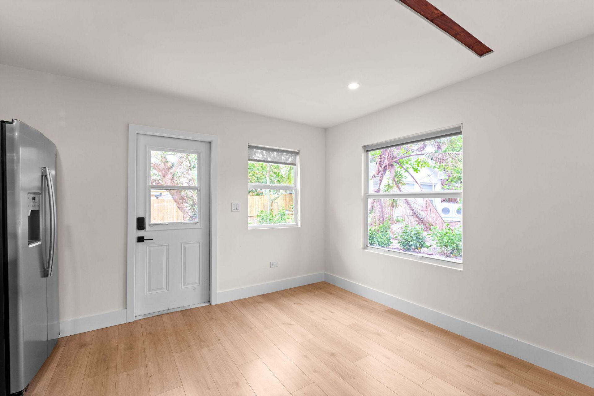 818 Briggs Street, West Palm Beach, FL 33405 Photo