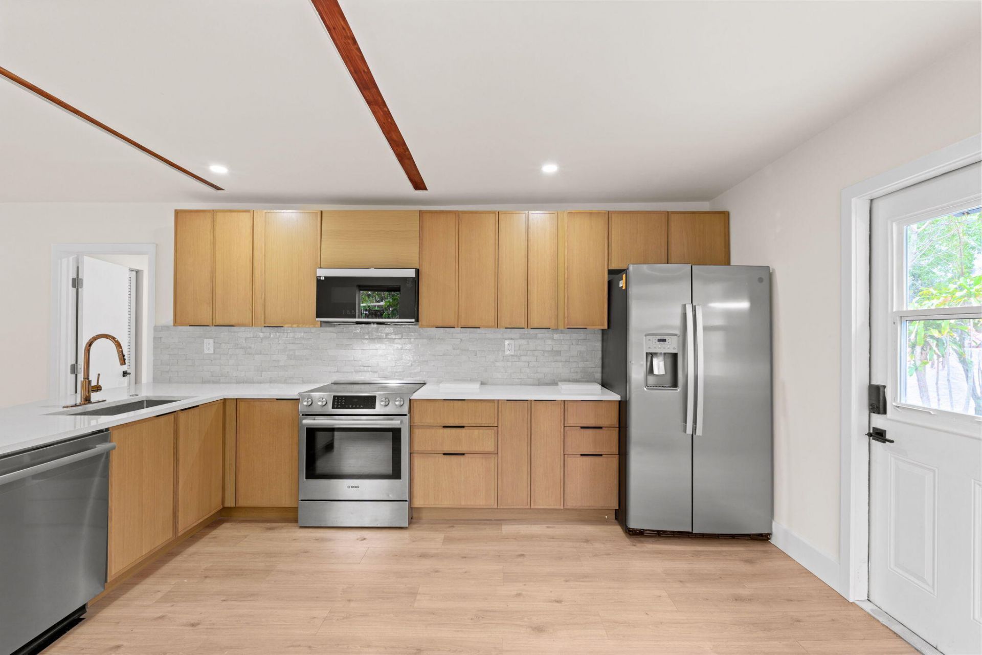 818 Briggs Street, West Palm Beach, FL 33405 Photo