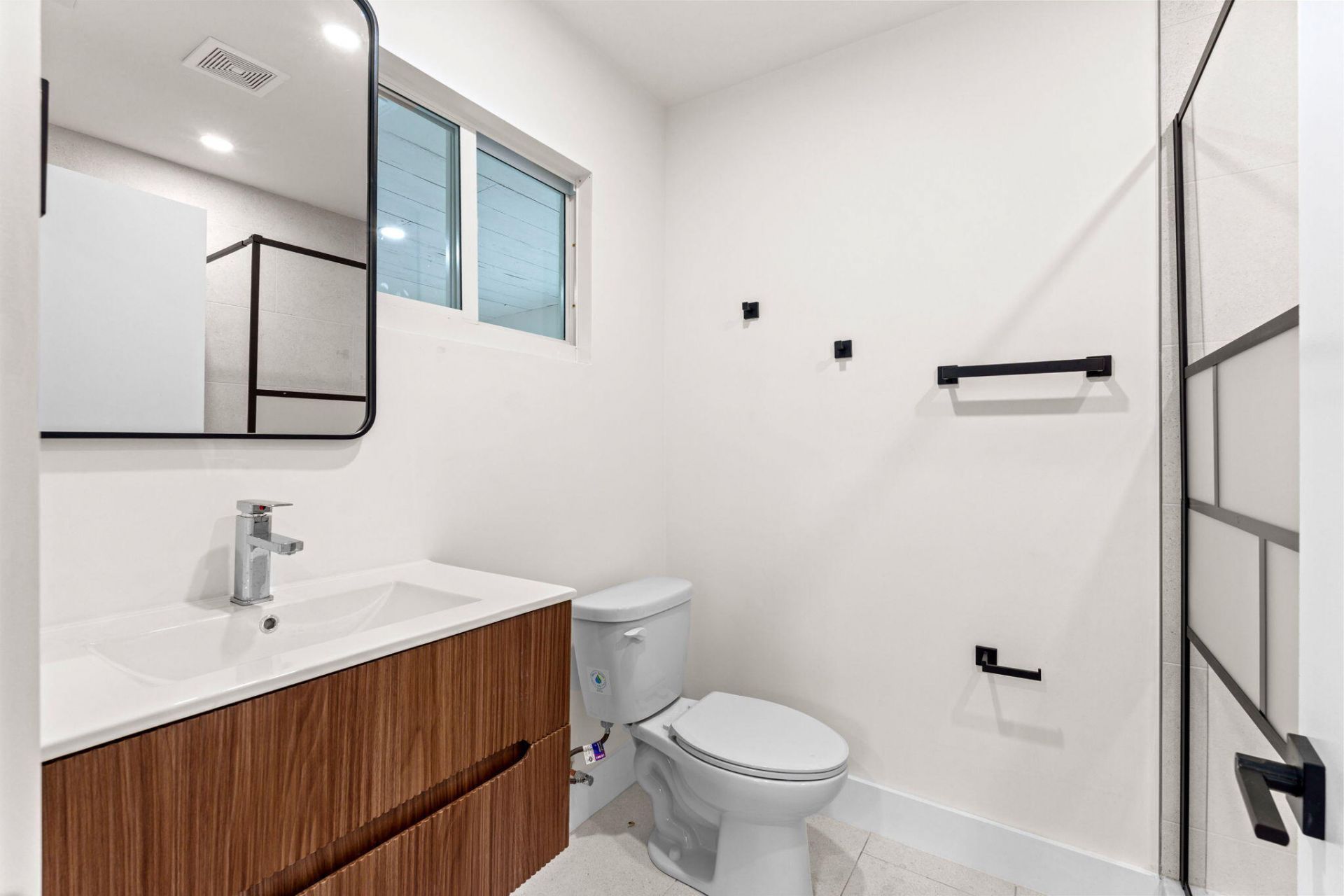 818 Briggs Street, West Palm Beach, FL 33405 Photo