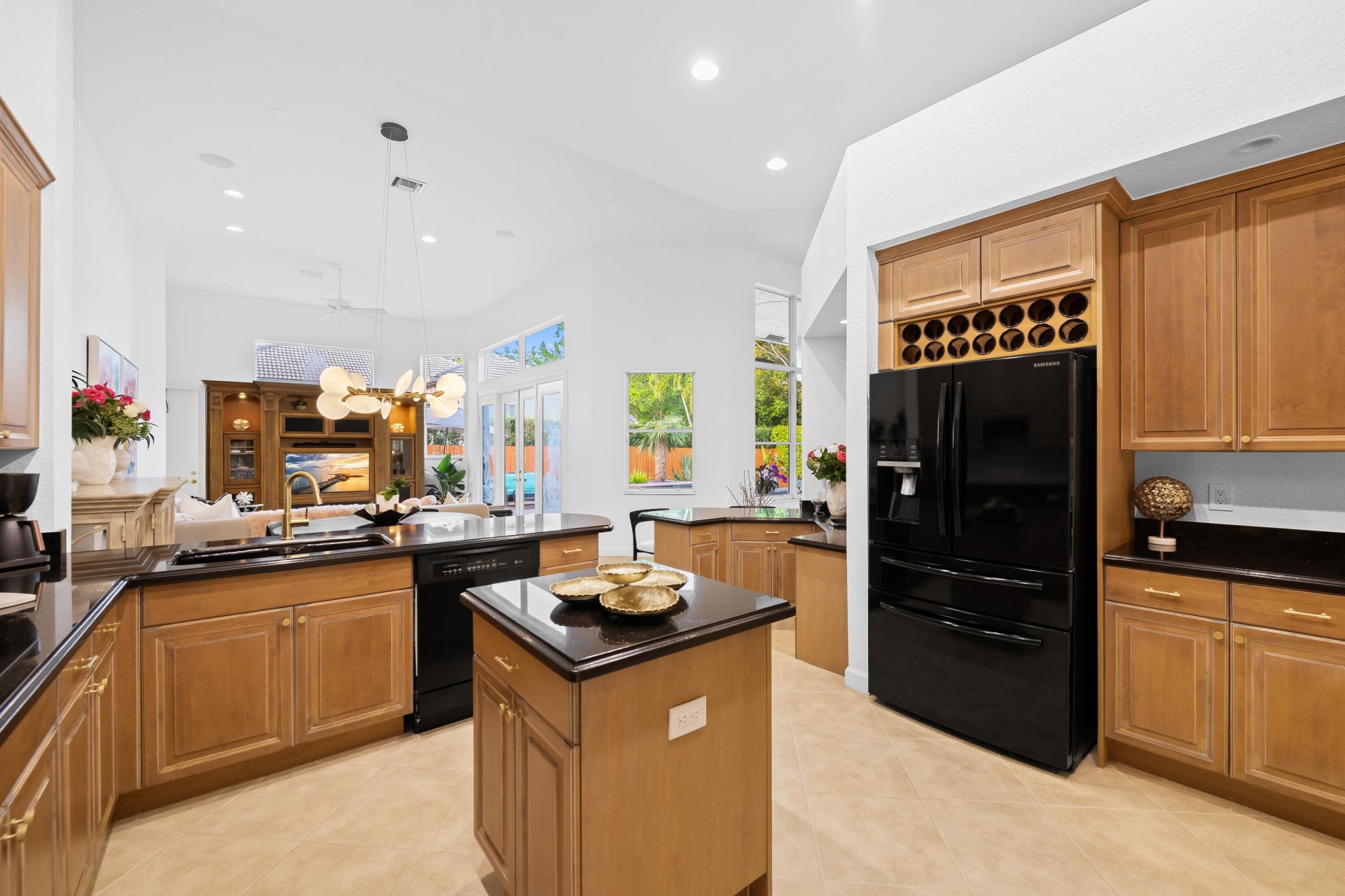 8019 S Savannah Circle, Davie, FL 33328 Photo