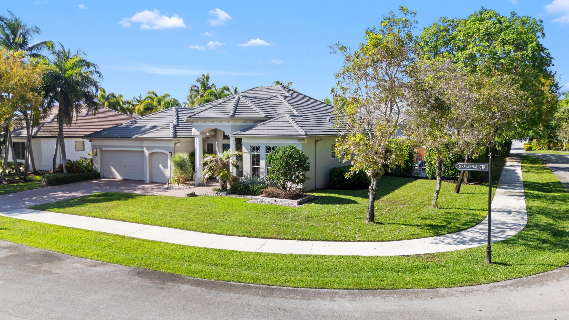 8019 S Savannah Circle, Davie, FL 33328 Photo