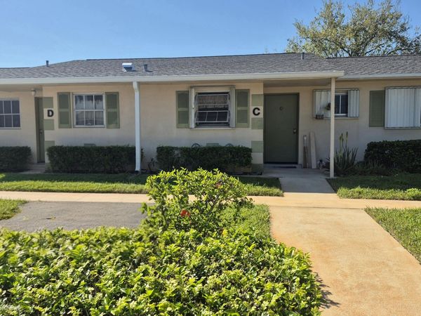 5423 Cresthaven Boulevard, Unit C, West Palm Beach, FL 33415