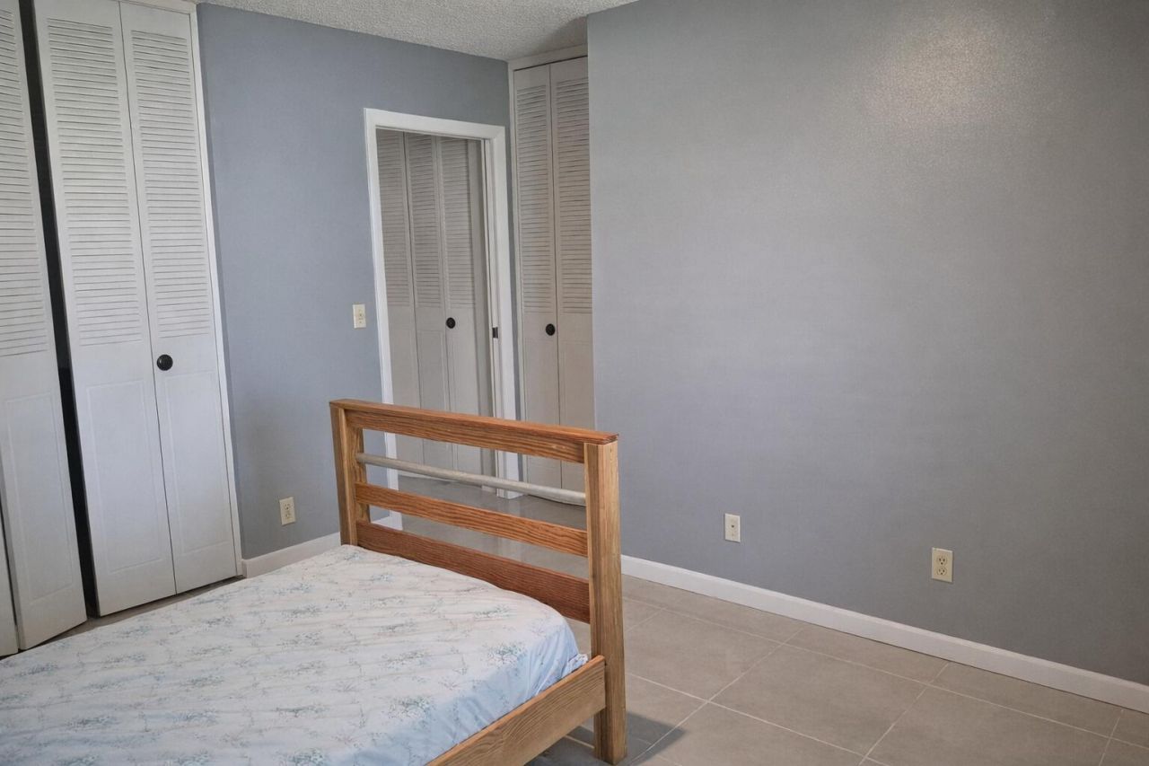 5423 Cresthaven Boulevard, Unit C, West Palm Beach, FL 33415 Photo