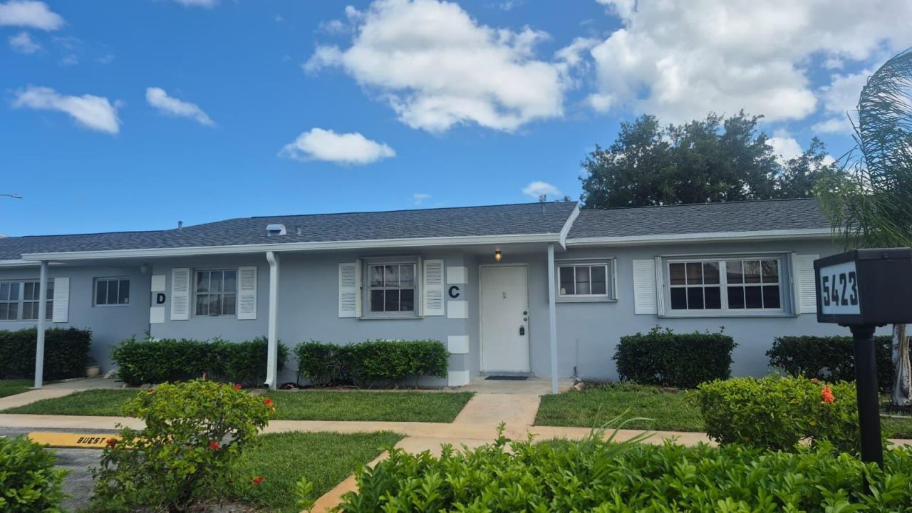 5423 Cresthaven Boulevard, Unit C, West Palm Beach, FL 33415 Photo